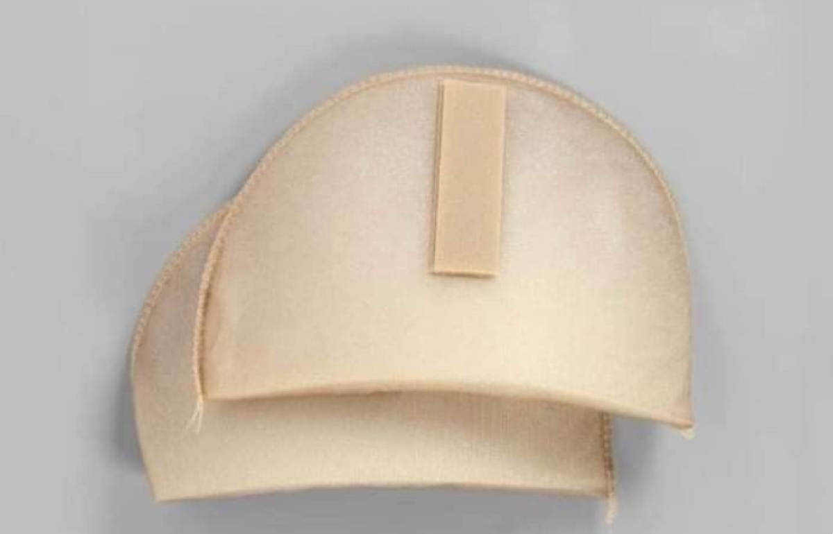 Le spalline imbottite: quando la moda voleva farci sentire invincibili - 