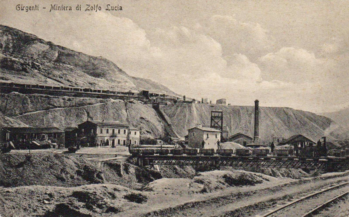 L'assurda miniera girgente dimenticata che ha segnato un secolo di fatica e speranza - Foto: Sconosciuto/Wikipedia