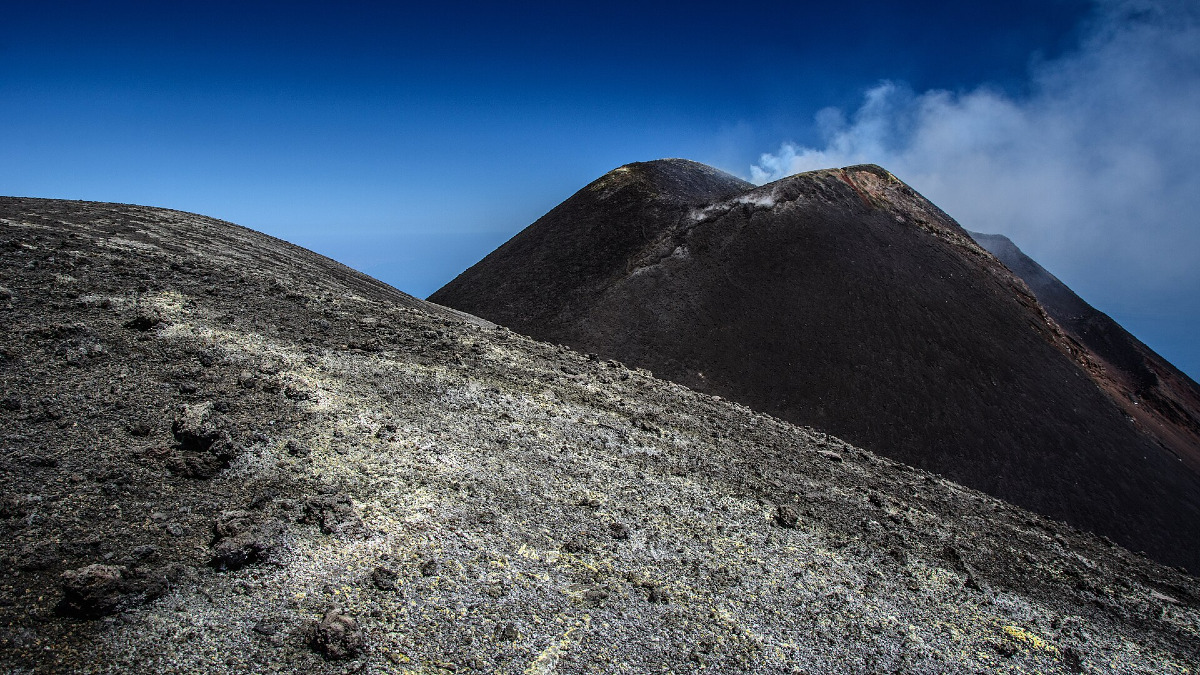 Le vere curiosità sull’Etna che nessuno ti ha mai raccontato - Foto: kuhnmi - Etna Crater/Wikipedia