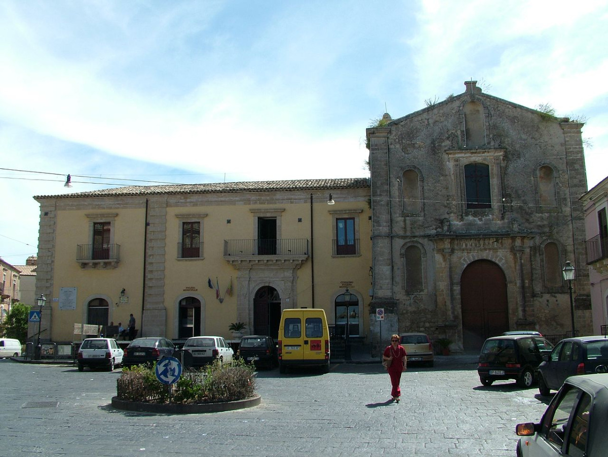 Il palazzo che cambiò il destino di Licodia Eubea: la dimora nobiliare diventata cuore della città - Foto: Clemensfranz/Wikipedia