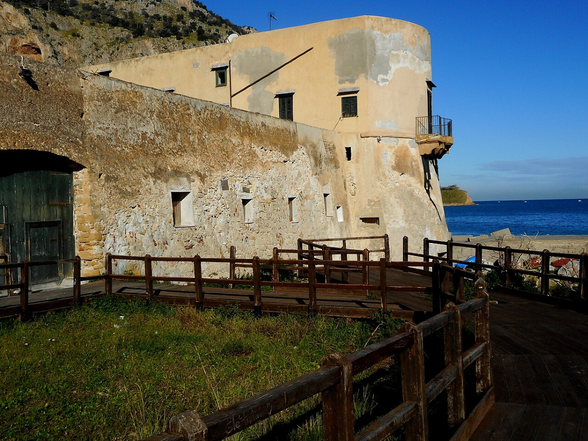 Secoli di pesca, storie e curiosità: il luogo palermitano che merita di essere visitato - Foto: Stendhal55/Wikipedia