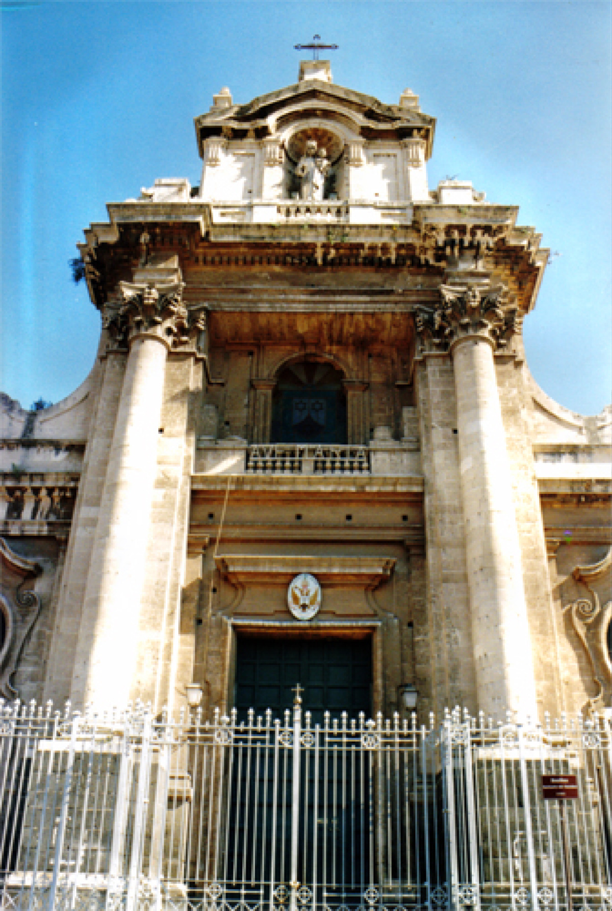 Il silenzio che avvolge il Carmine: il santuario di Catania che ha protetto generazioni e custodisce una sorpresa inattesa - Foto: Zingarino Giuseppe/Wikipedia