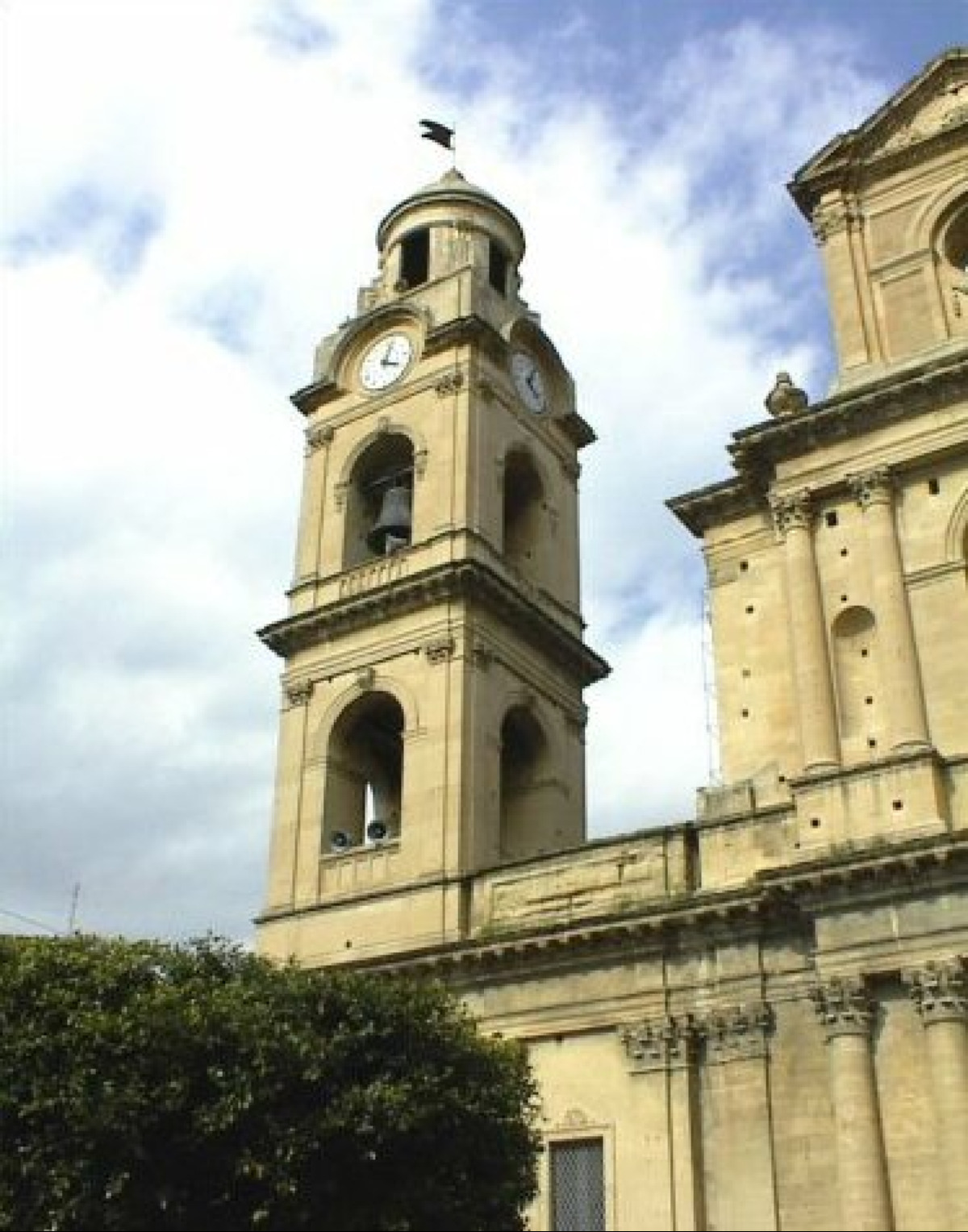 Dove gli agrumi diventano memoria: la città catanese che ha modellato un’intera vallata siciliana - Foto: Francescoamato/Wikipedia