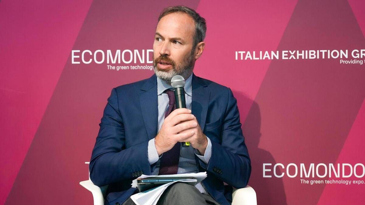 Plures, al via nel 2026 impianto con Ai per il riciclo tessile - 