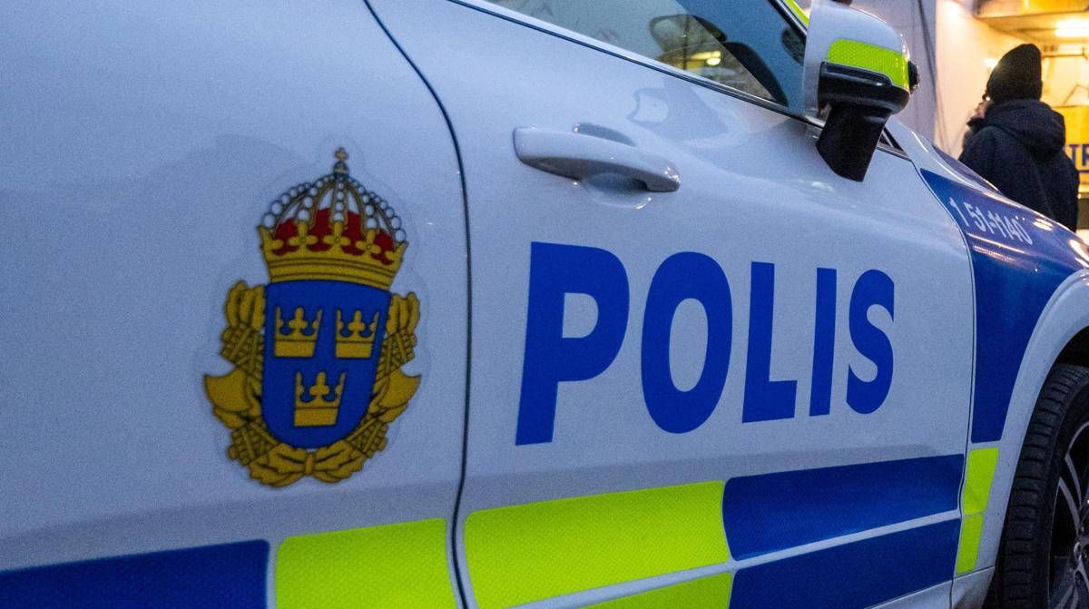 Stoccolma, autobus travolge le persone alla fermata: morti e feriti - 