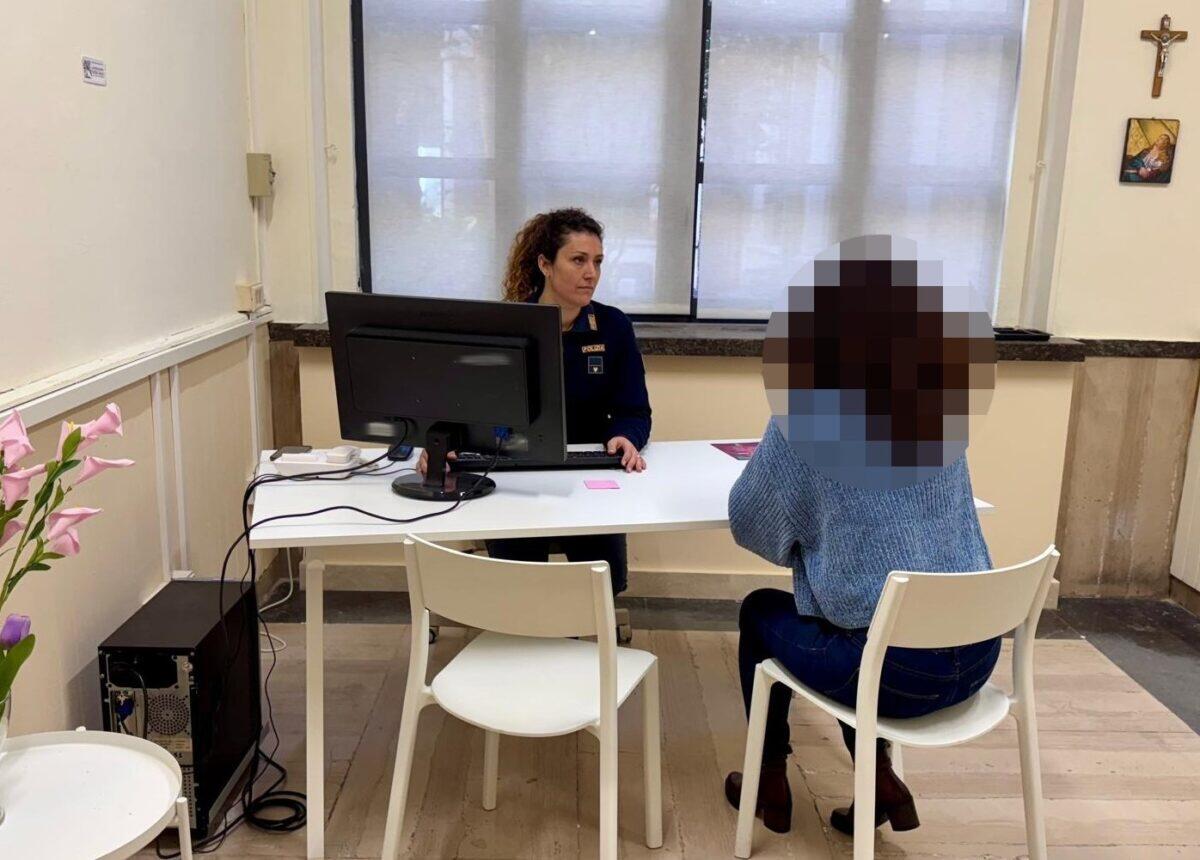 Catania: Polizia arresta 48enne per atti persecutori | La verità sulla gelosia che nessuno si aspettava! - 