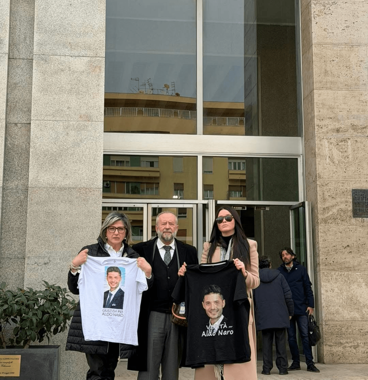 Famiglia giovane medico ucciso: "Assoluzioni una vergogna" - 