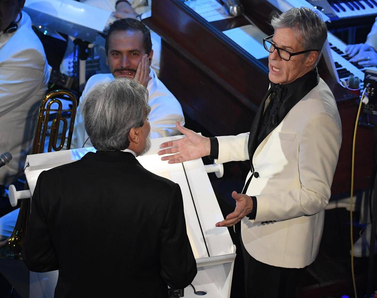 Vessicchio, il duello a colpi di bacchetta con Baglioni: ecco cosa accadde all'Ariston - 