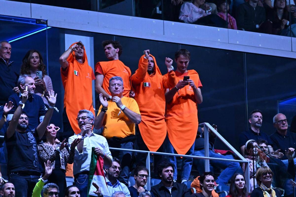 Atp Finals, le 'follie' dei tifosi: "4mila euro per vedere la finale Sinner-Alcaraz" - 