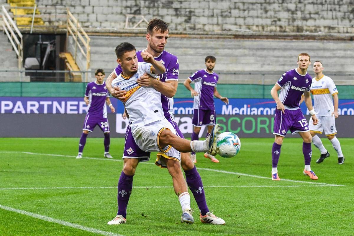 Sprofondo Fiorentina, il Lecce vince 1-0 al Franchi e Pioli sempre più a rischio - 