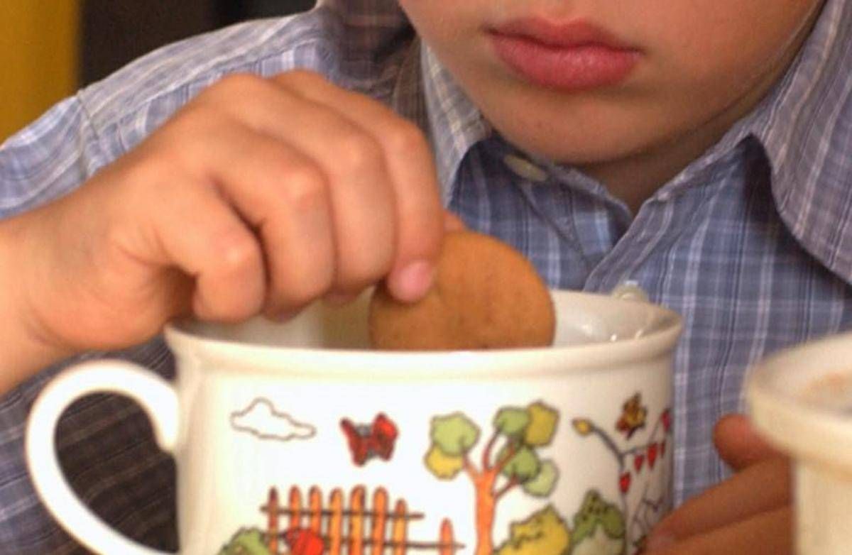 Arezzo, bimbo di 4 anni intossicato dai biscotti alla cannabis: arrestato lo zio 'pasticciere' - 