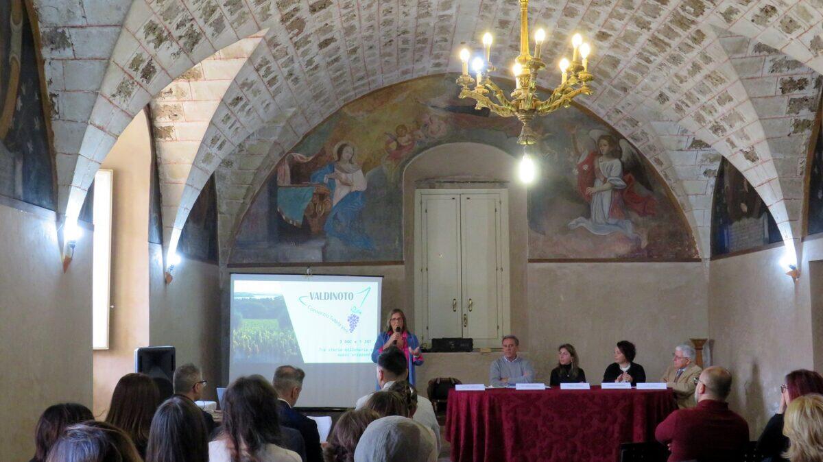 Il Consorzio vini Valdinoto debuttante al Vinitaly | Riuscirà a salvare il patrimonio vitivinicolo del Sud-Est? - 