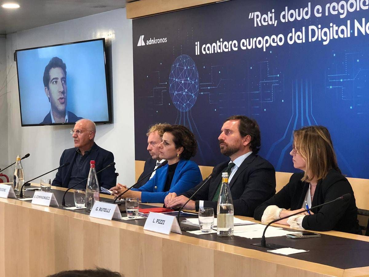 Davanti a sfida Digital Networks Act, l’Italia accelera sul fronte delle reti e del cloud - 