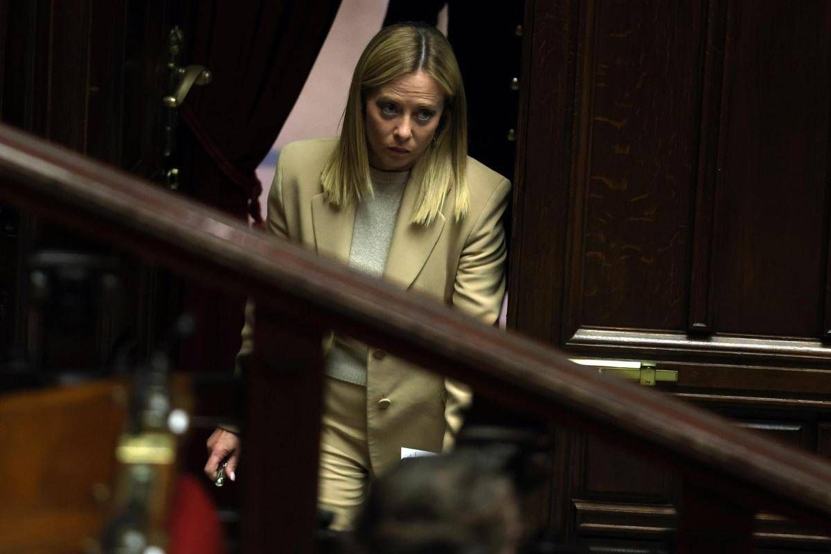 Entrate dimezzate per Meloni nel 2025, ecco la dichiarazione dei redditi - 