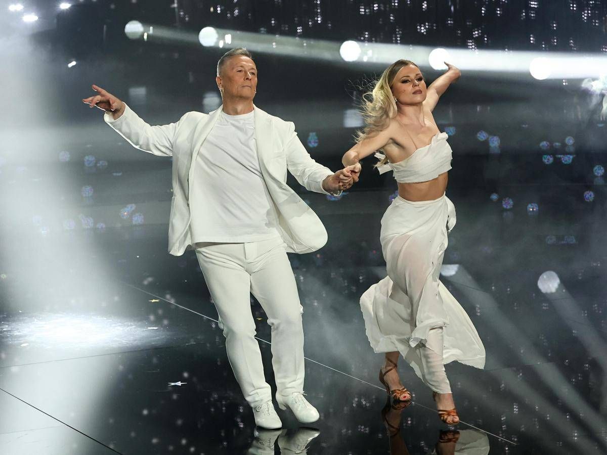 Ballando, guai per Paolo Belli? Anastasia Kuzmina: "Sono bloccata con il collo" - 