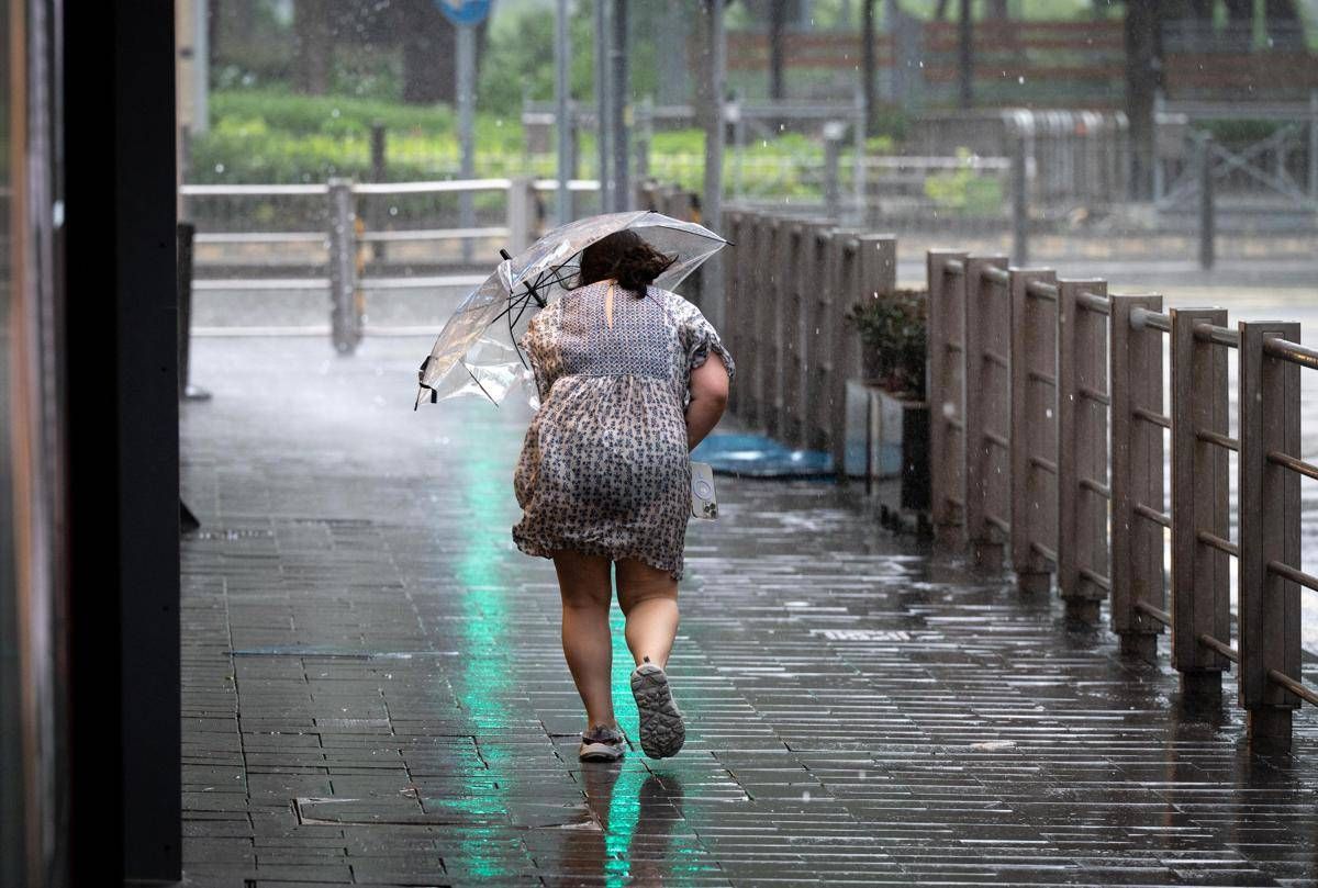 Torna il maltempo, piogge e temporali al Sud: allerta in sette regioni - 