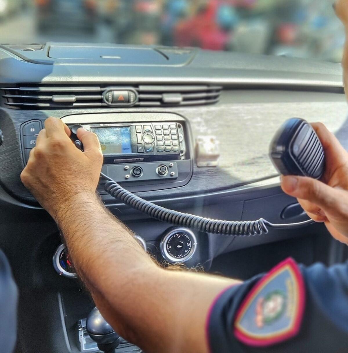 Arrestato un ladro travestito da operatore ecologico | La Polizia di Catania svela un piano sorprendente! - 