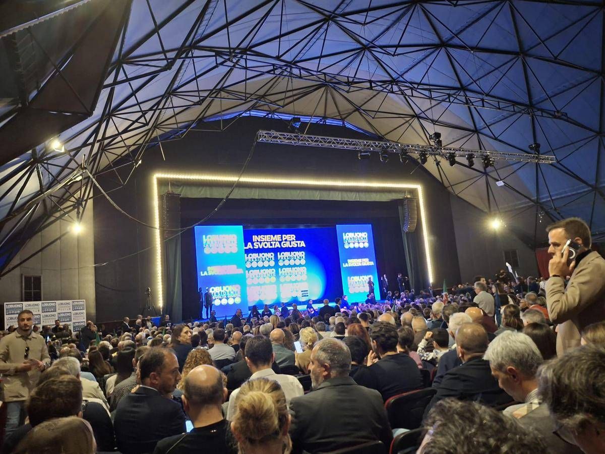 Regionali Puglia, centrodestra unito a Bari per Lobuono. Meloni: "Puntiamo a vincere" - 