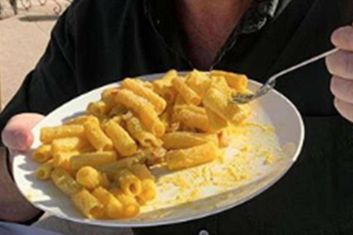 Carbonara fake al Parlamento Ue, la battaglia finisce sul Telegraph. Lollobrigida: "In arrivo nuova legge" - 