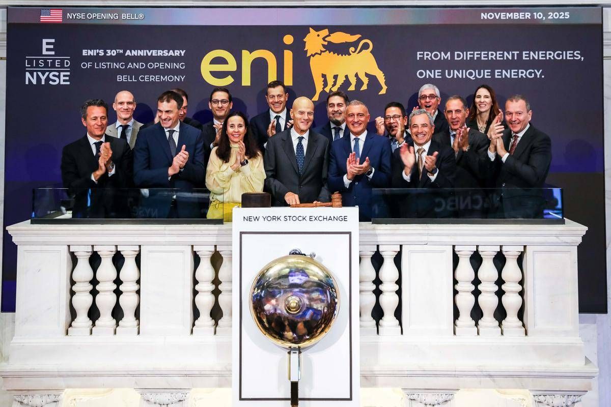 Eni celebra 30 anni di quotazione al Nyse, Descalzi: "Grazie a strategia risultati importanti" - 