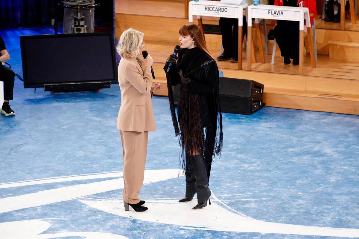 Amici, oggi domenica 9 novembre: ospiti Vanoni e Annalisa - 