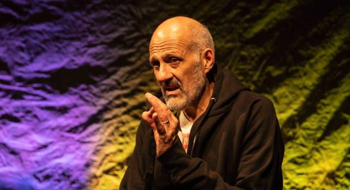 Un regista di Palermo rivela il "segreto" delle opere d'arte | Scopri come la bellezza può salvarti dalla routine quotidiana! - 