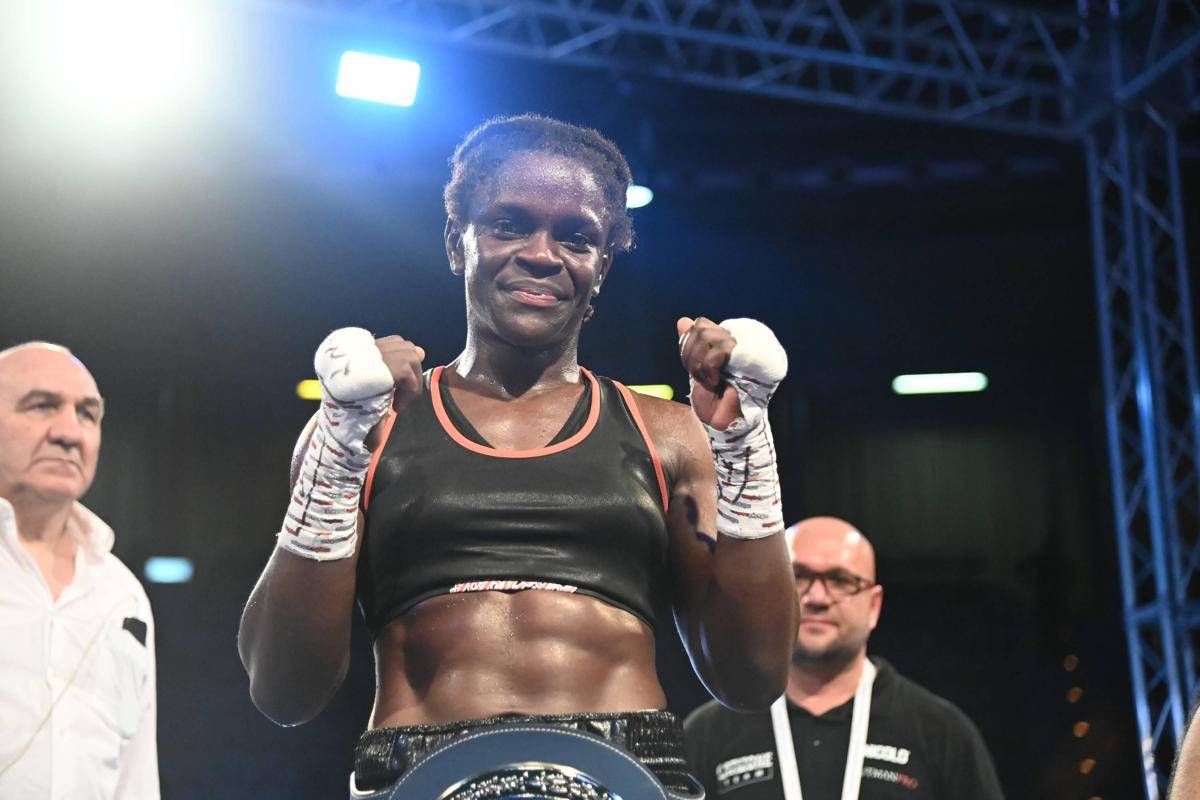 Pamela Noutcho Sawa campionessa mondiale dei pesi leggeri. Chi è l'infermiera che ha riportato la boxe italiana in cima al mondo - 