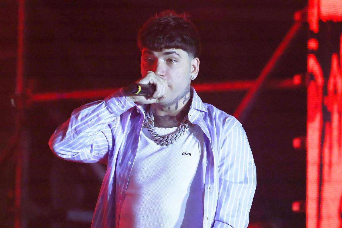 Shiva di nuovo papà, mistero sulla mamma. L'ex compagna: "Non fatemi domande" - 