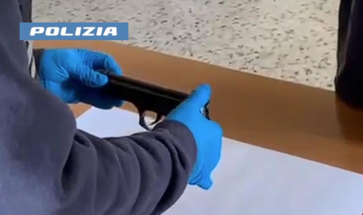 Polizia di Catania arresta quattro minorenni per tentata rapina aggravata in concorso - 
