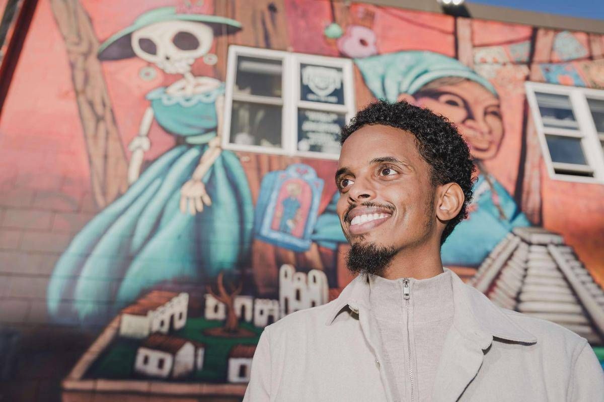 Anche Minneapolis ha il 'suo' Mamdani, il socialista islamico Fateh tenta il ribaltone - 