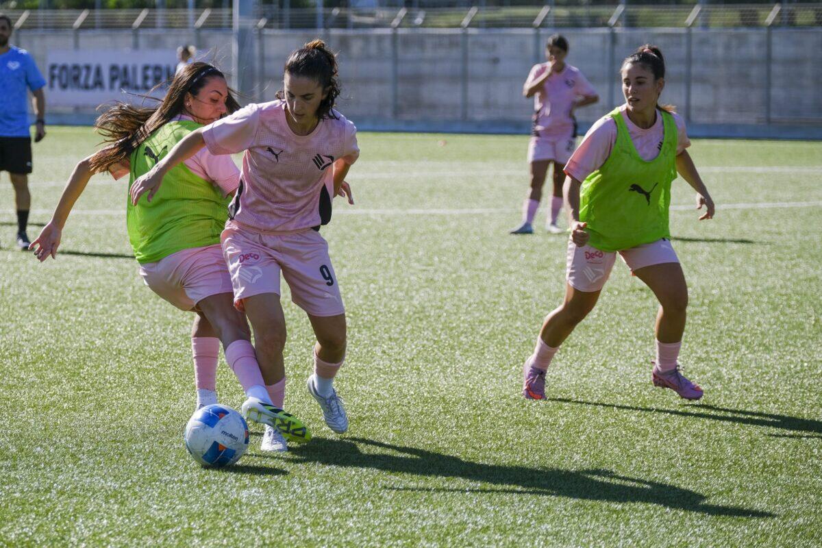 Le 15 calciatrici del Palermo FC pronte a stupire | Scopri perché questa partita potrebbe cambiare tutto! - 