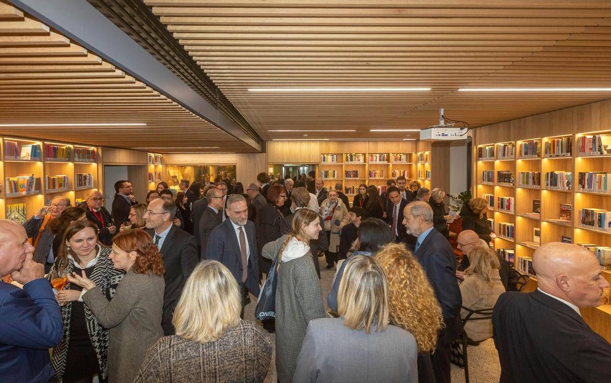 Bracco inaugura a Lambrate nuova sede Biblioteca aziendale - 