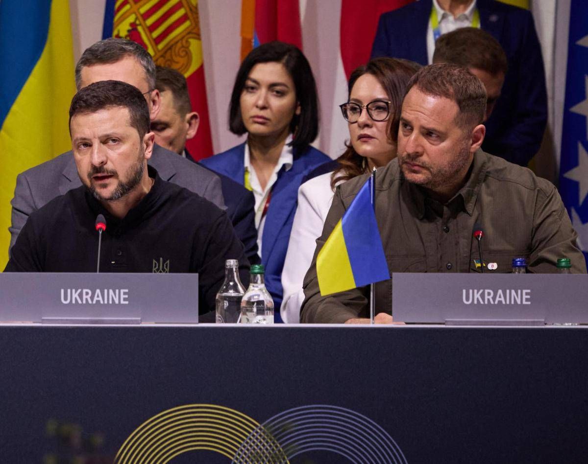 Ucraina, terremoto corruzione: si dimette Yermak, braccio destro di Zelensky - 