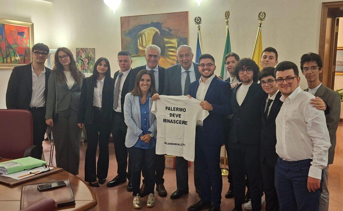 <p><strong>Palermo si risveglia grazie ai giovani | Ma la sicurezza è davvero una priorità per il Comune?</strong></p> - 