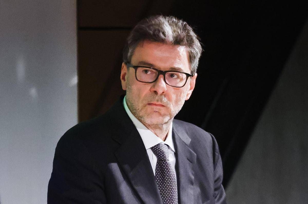 Manovra, Giorgetti: "Massacrati su taglio Irpef ceto medio, ma siamo nel giusto" - 