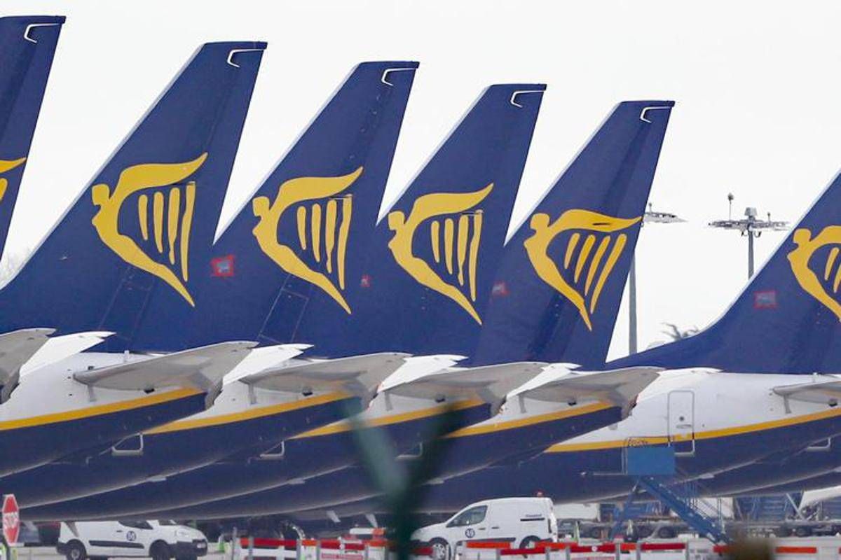 Ryanair, nuove regole da mercoledì novembre: carta d'imbarco, cosa cambia - 