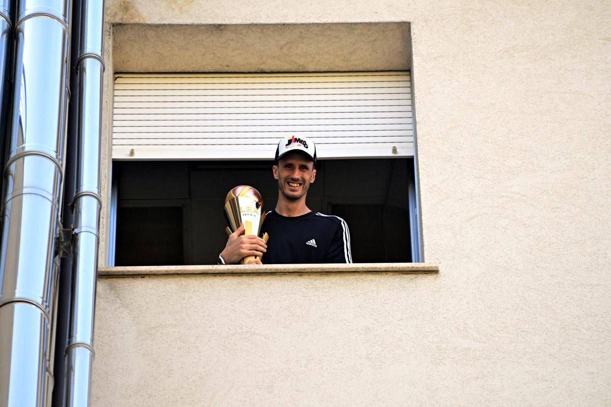 La moglie di Polonara: "Achille è stato in coma, le possibilità di vita erano basse" - 