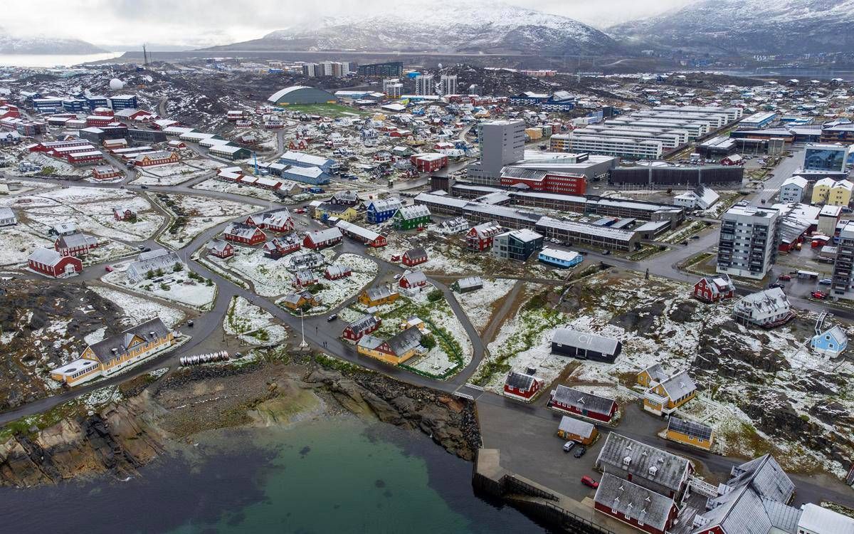 Groenlandia, italiano muore in incidente aereo a Nuuk - 