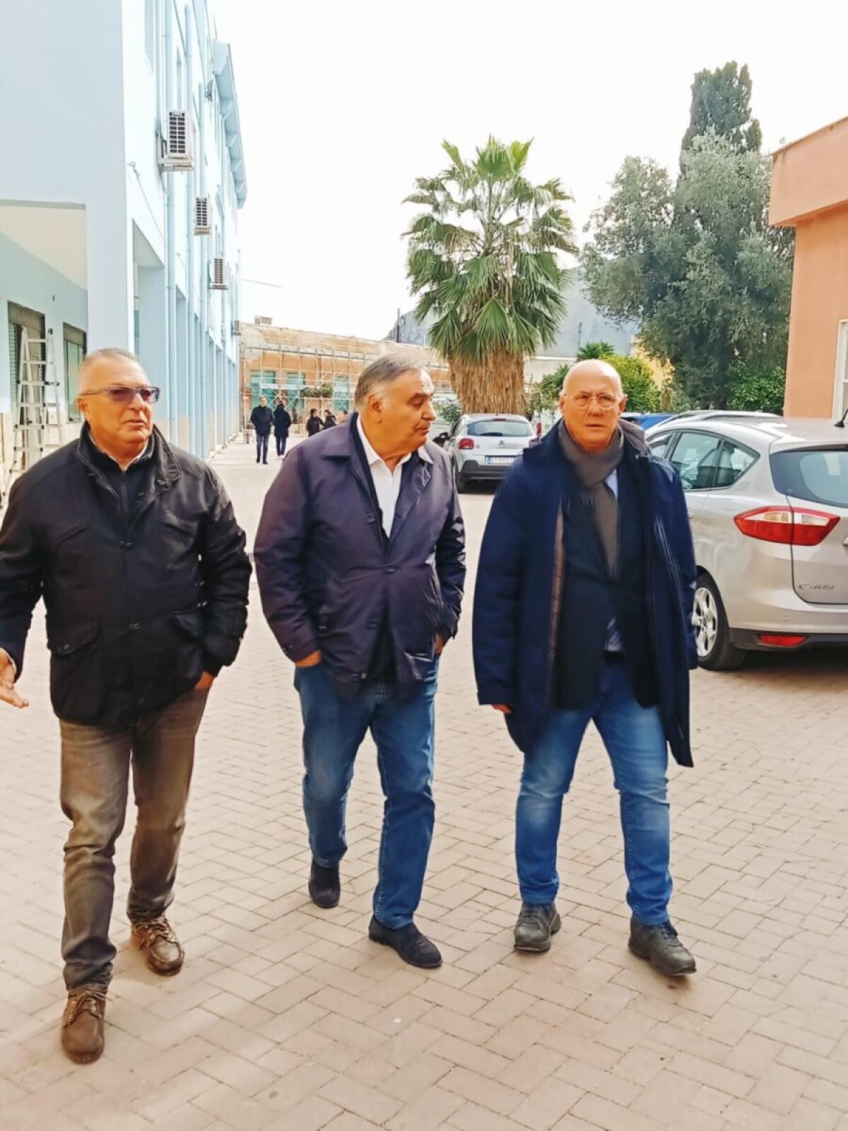 Palermo: Il mistero della scuola “Casa del Fanciullo” | Perché la consegna slitta a dicembre 2025? - 