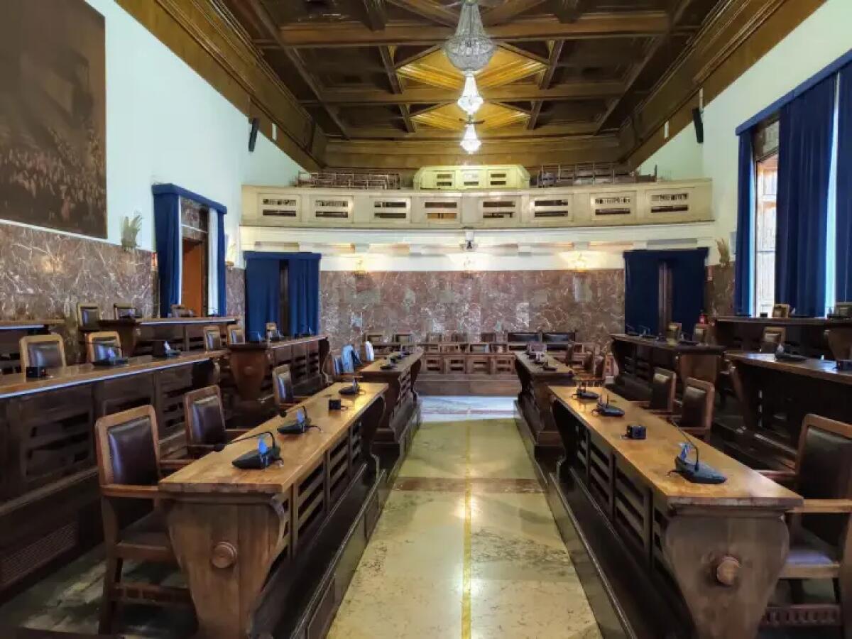 Comune di Messina: il Consiglio rifiuta un mega progetto per studenti | Scopri perché la maggioranza ha deciso di dire NO! - 