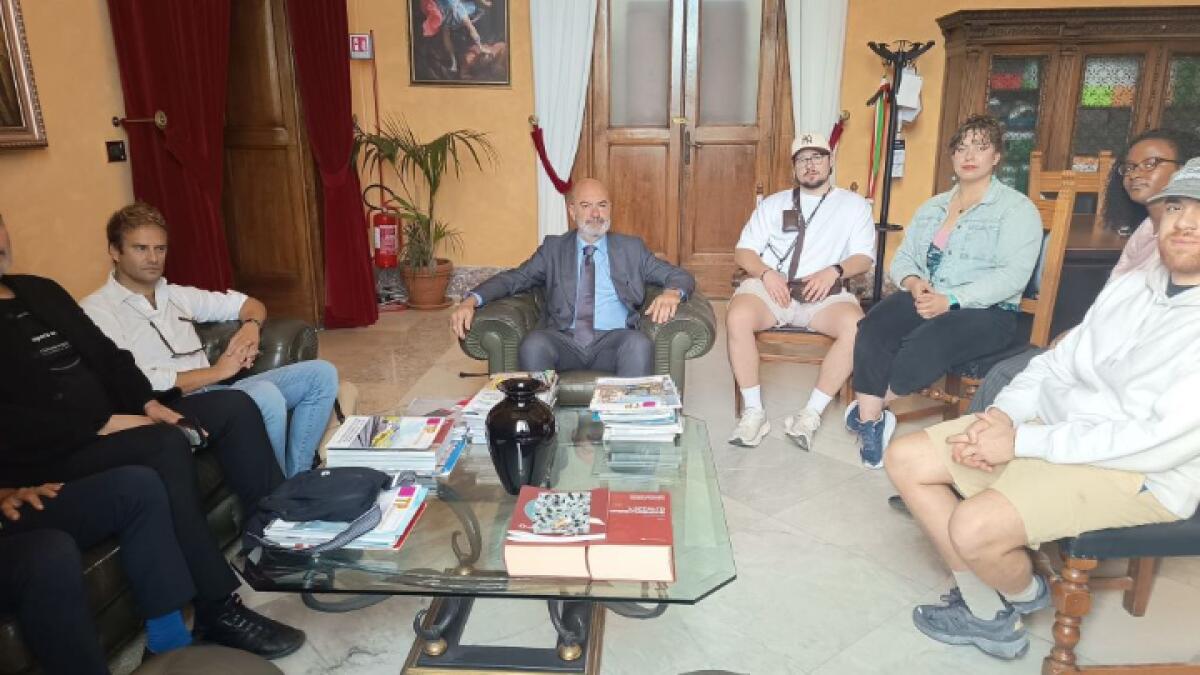 Studiare a Messina: la sorprendente visita degli studenti dal Comune di Messina che svela opportunità inaspettate per il futuro urbano! - 
