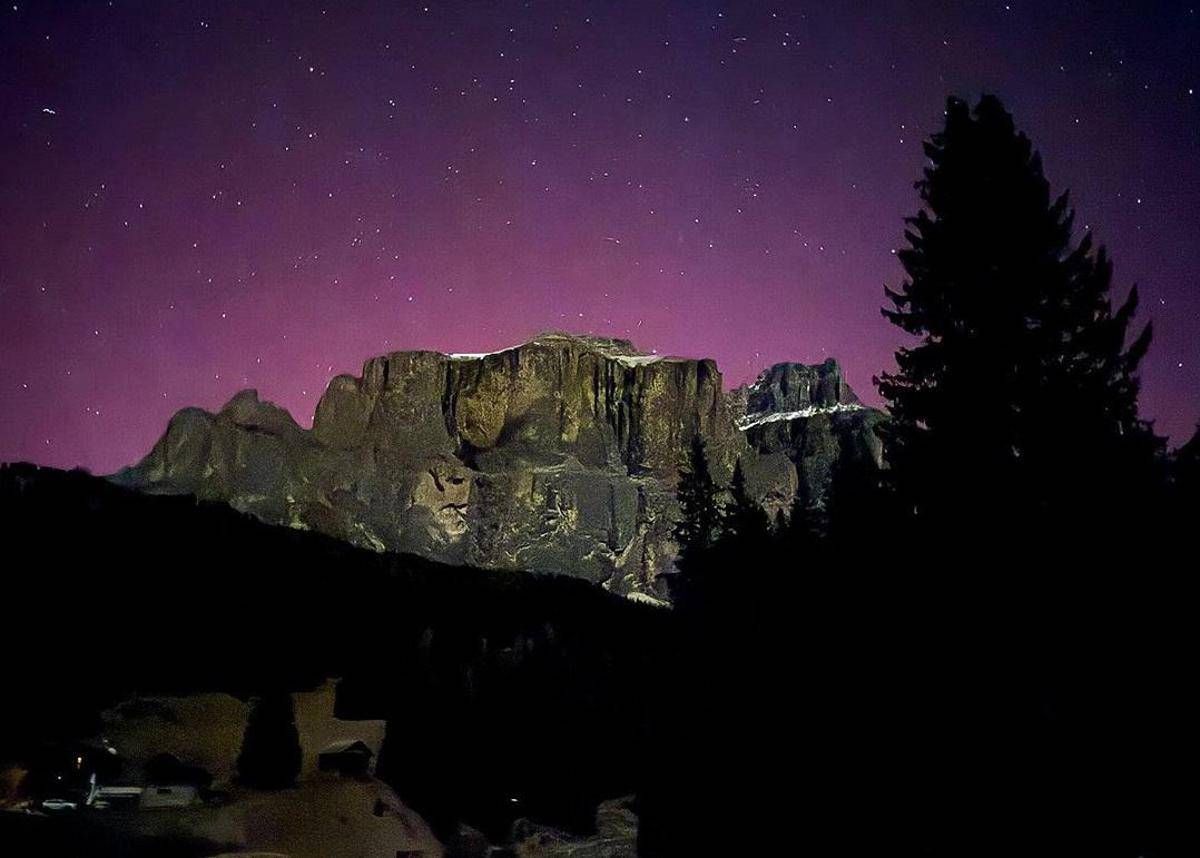 Tempesta geomagnetica 'cannibale': l'aurora boreale illumina l’Italia - 