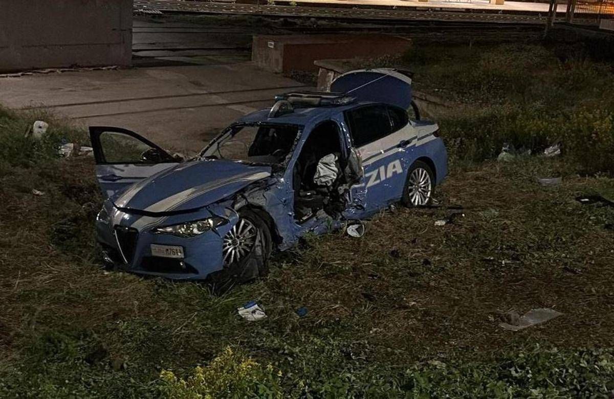Volante travolta da un Suv a Torre del Greco: morto un poliziotto -