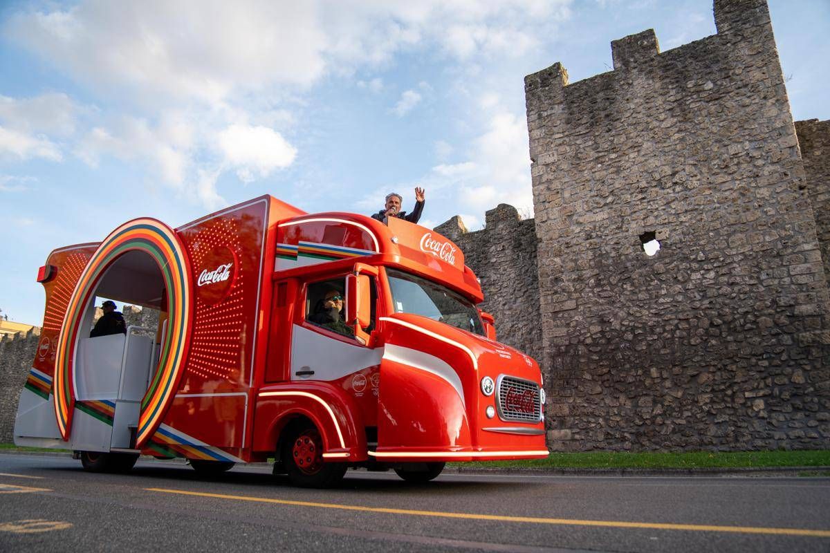 Milano-Cortina: con Coca-Cola, viaggio della fiamma olimpica percorso che celebra sport, musica e condivisione - 