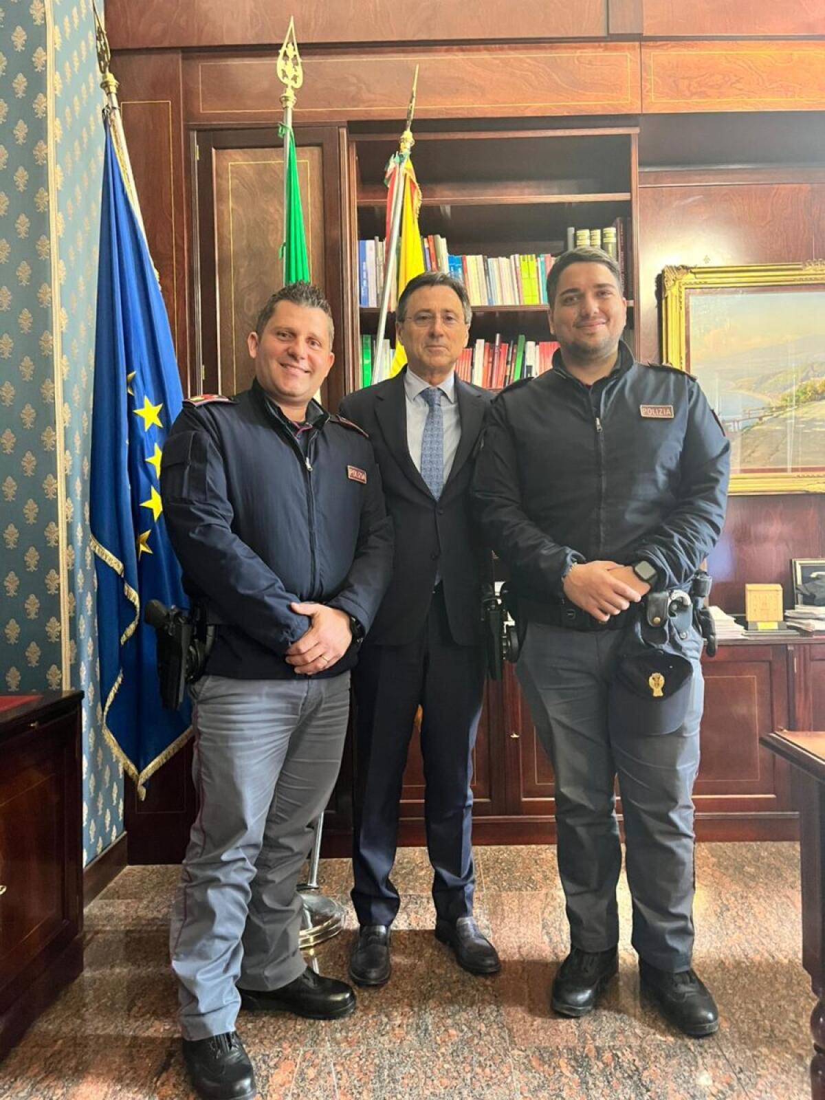 Arresto di un 19enne armato e salvataggio provvidenziale | La Polizia di Palermo rivela il suo eroismo in un giorno cruciale!