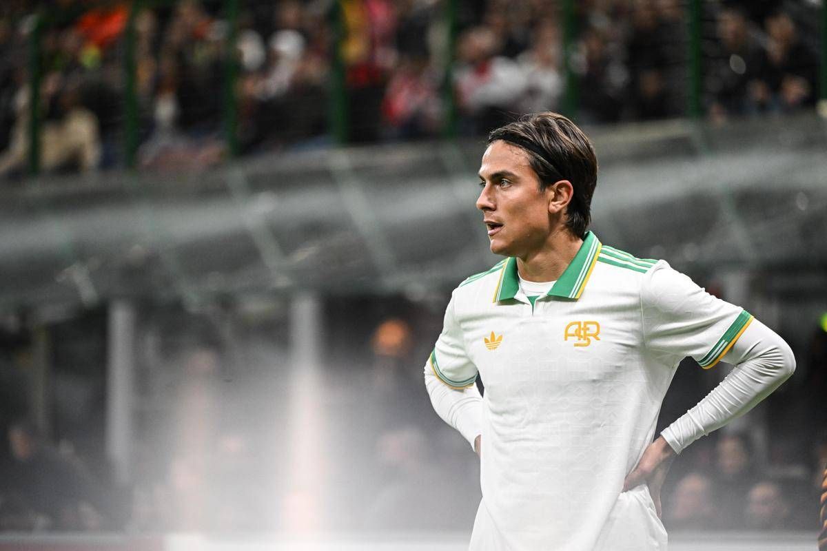 Milan-Roma 1-0, Dybala tira rigore e si fa male. Cos'è successo - 