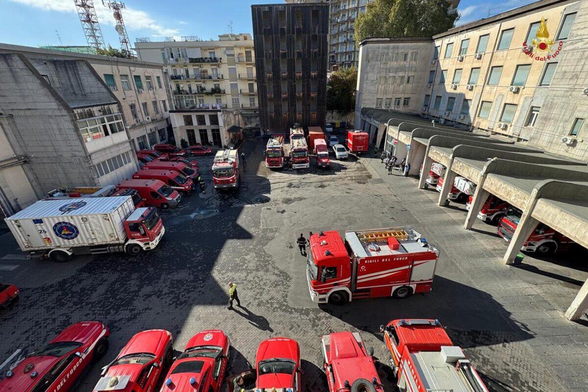 Incontro inaspettato tra i Vigili del Fuoco | Rivelazioni che cambieranno la sicurezza sul lavoro!