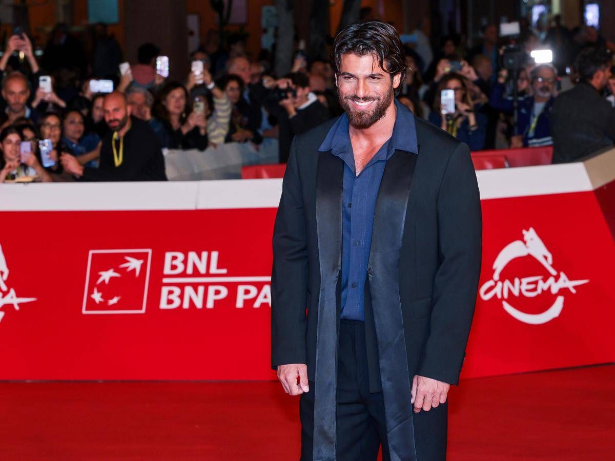 Domenica In, Can Yaman 'teme' domande sulla vita privata. Mara Venier: "Sei terrorizzato" - 