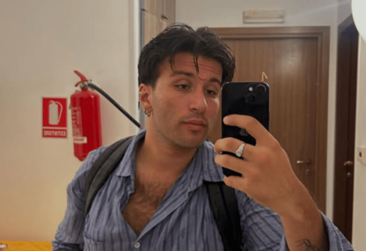 Eddie Brock a Sanremo 2026, chi è il cantautore romano: dalla reception all'Ariston - 