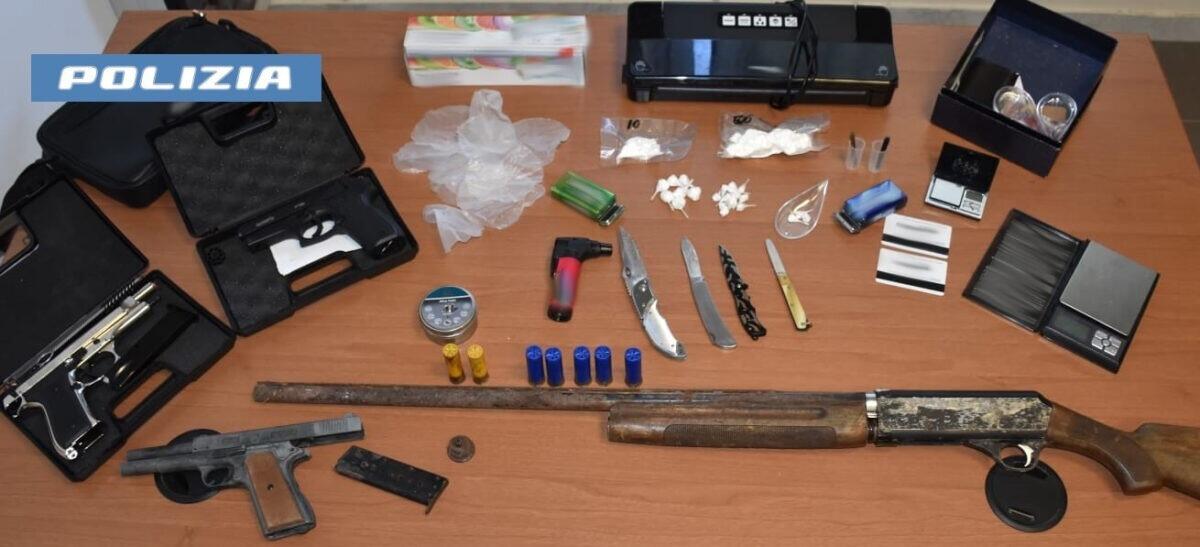 Scoperta rischiosa a Catania | La Polizia svela un inquietante traffico di droga e armi che nessuno sospettava! - 